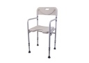 Silla de baño con asiento en herradura, apoyabrazos y respaldo. Estructura plegable de aluminio, con patas ajustables y regatones antideslizantes.